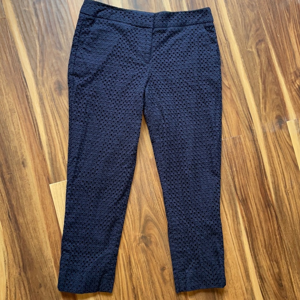 Talbots signature 8P petite navy blue Capri pants